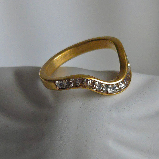 Raven Ring