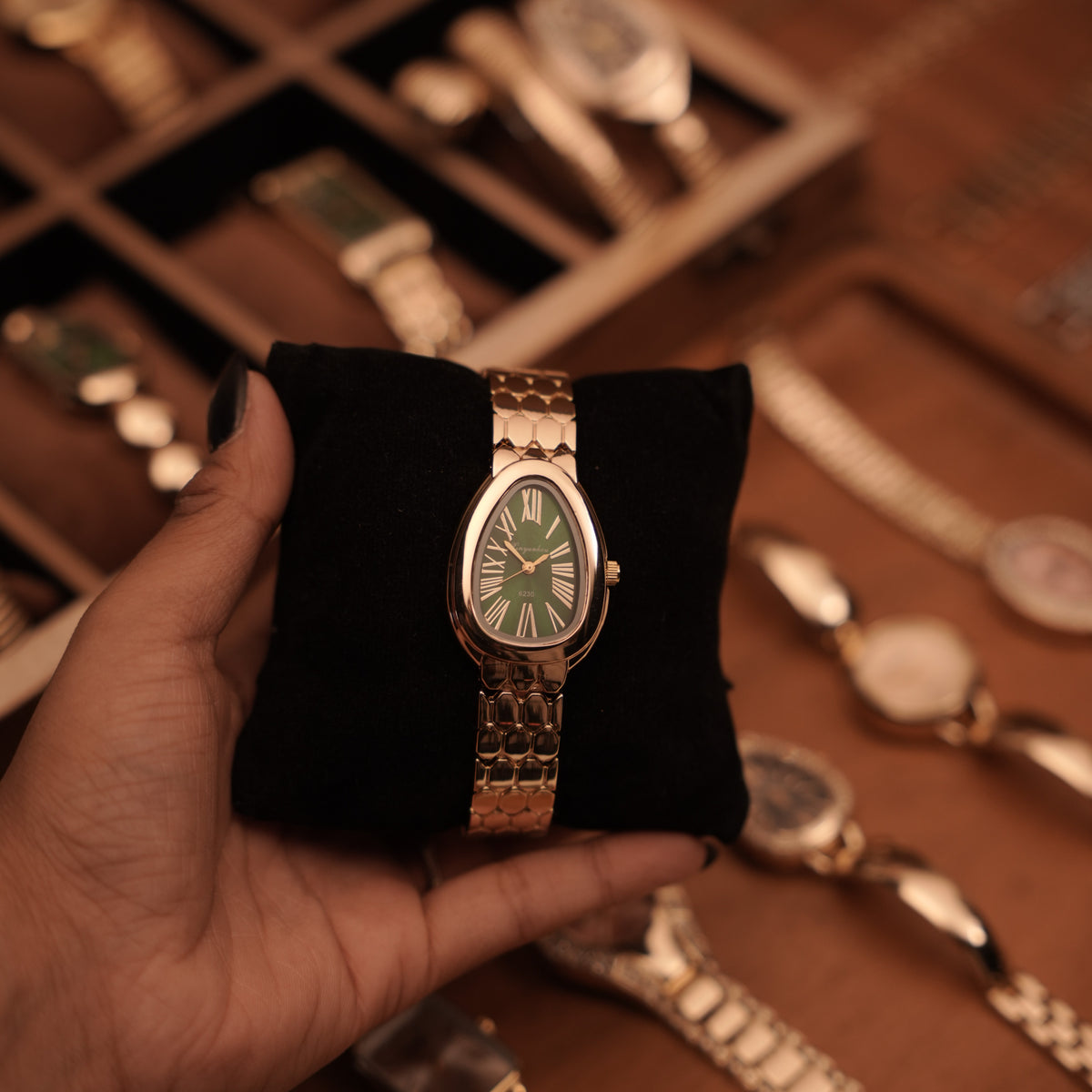 Watch 32