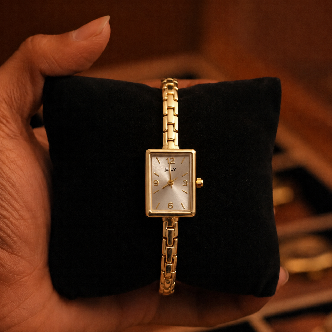 Muirin Vintage Watch