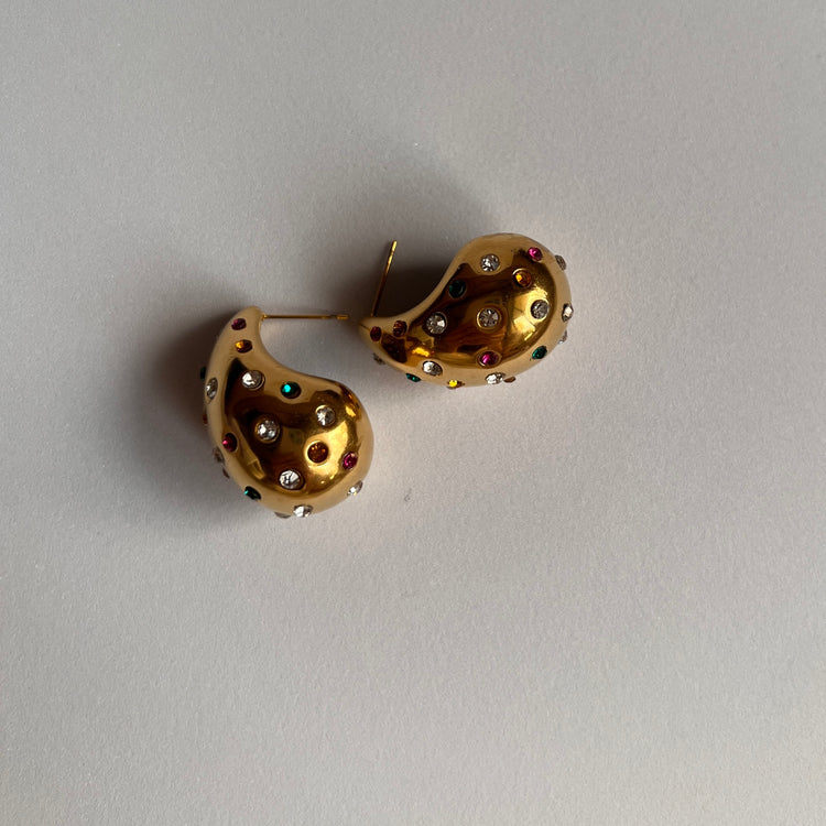 Vanilla Studded Earrings