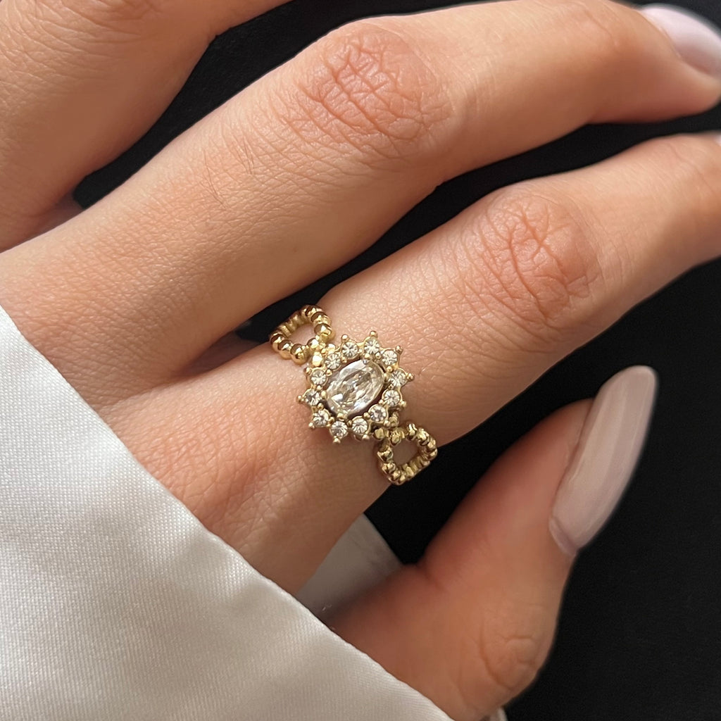 Belladonna Ring (adjustable)