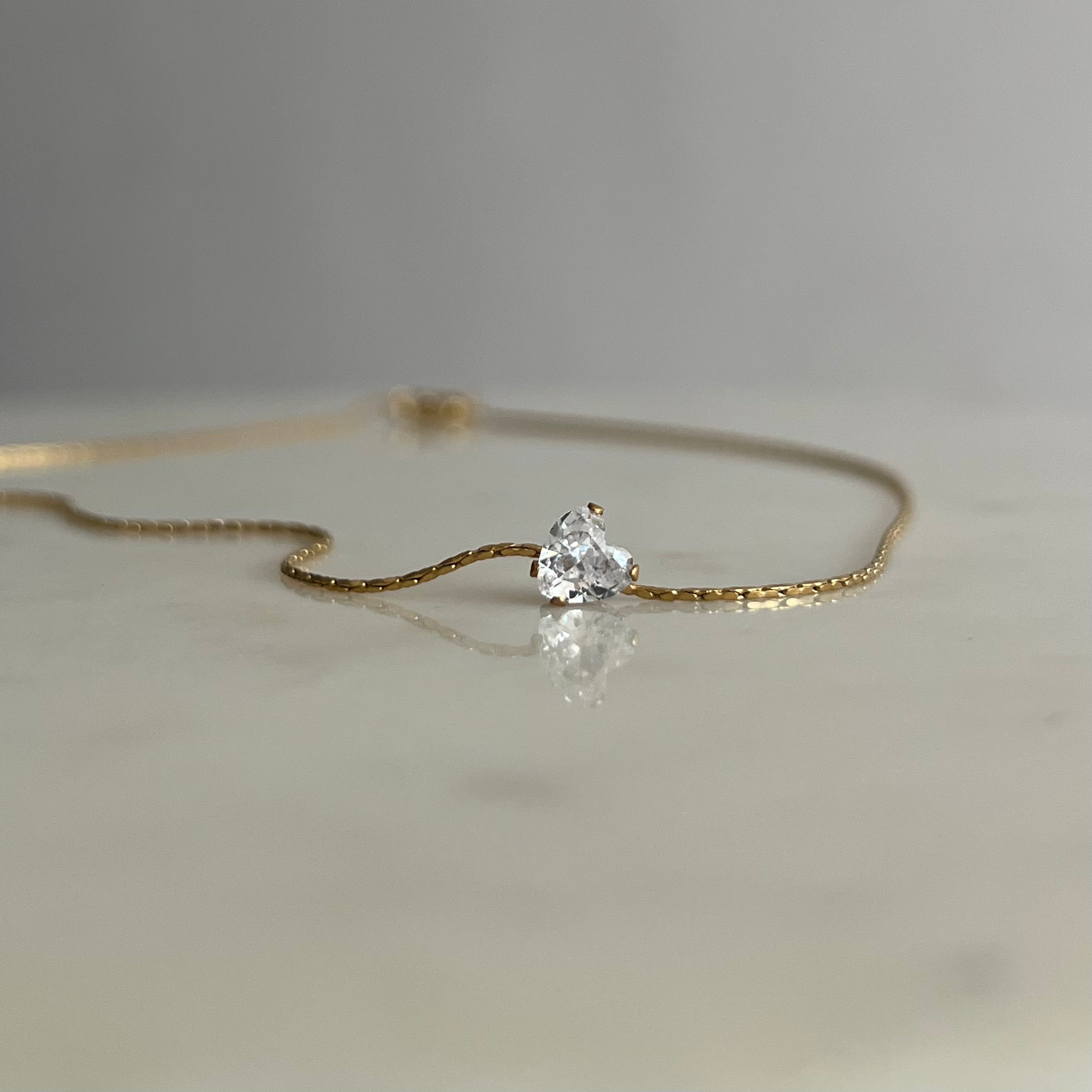 Heart-Solitaire necklace