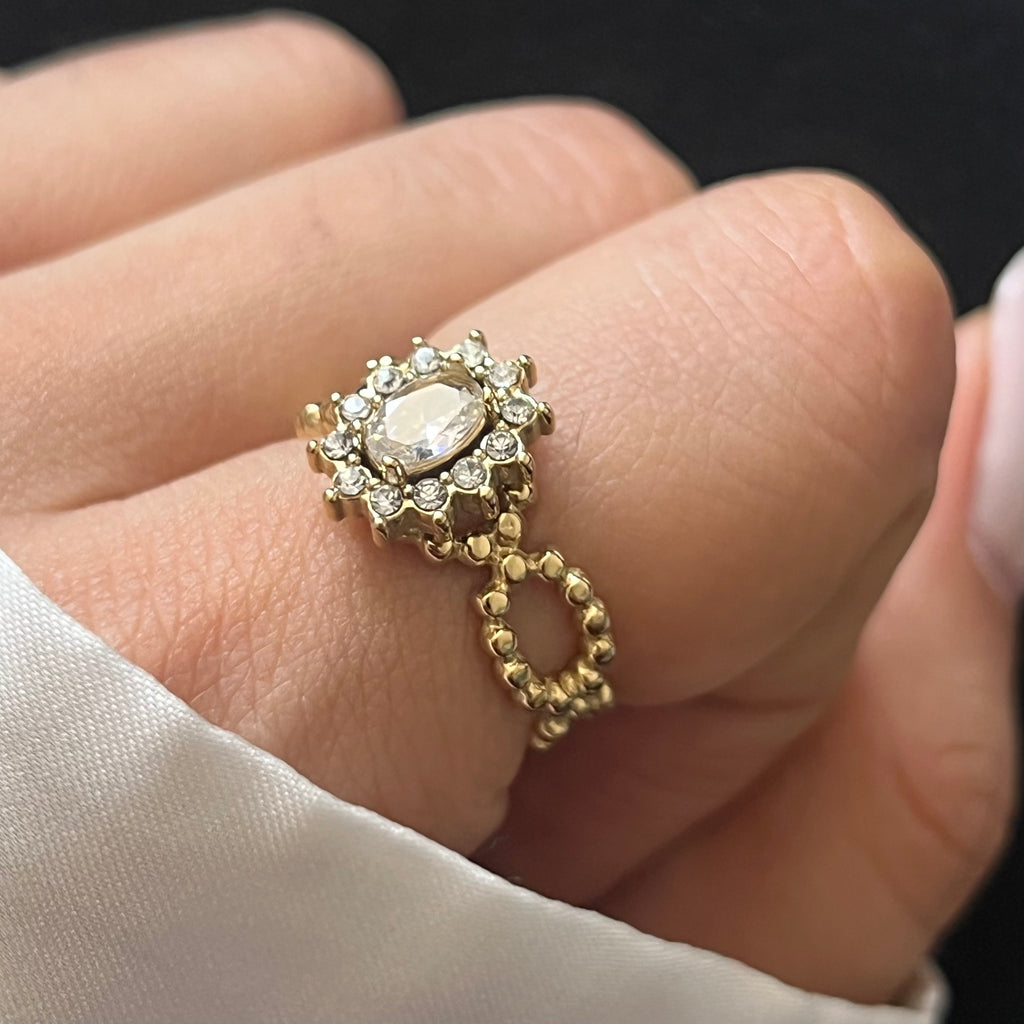 Belladonna Ring (adjustable)