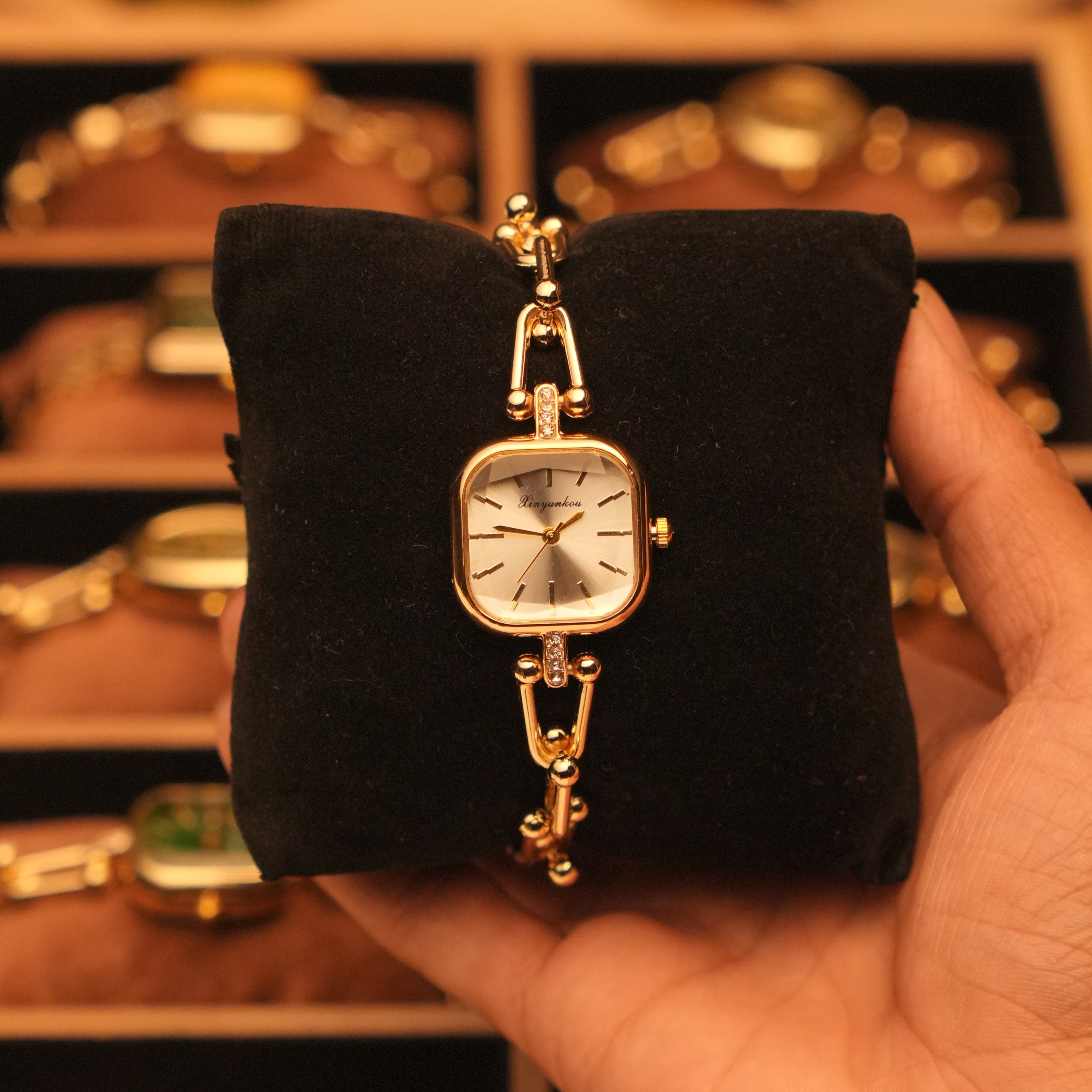 Silvi Retro Watch
