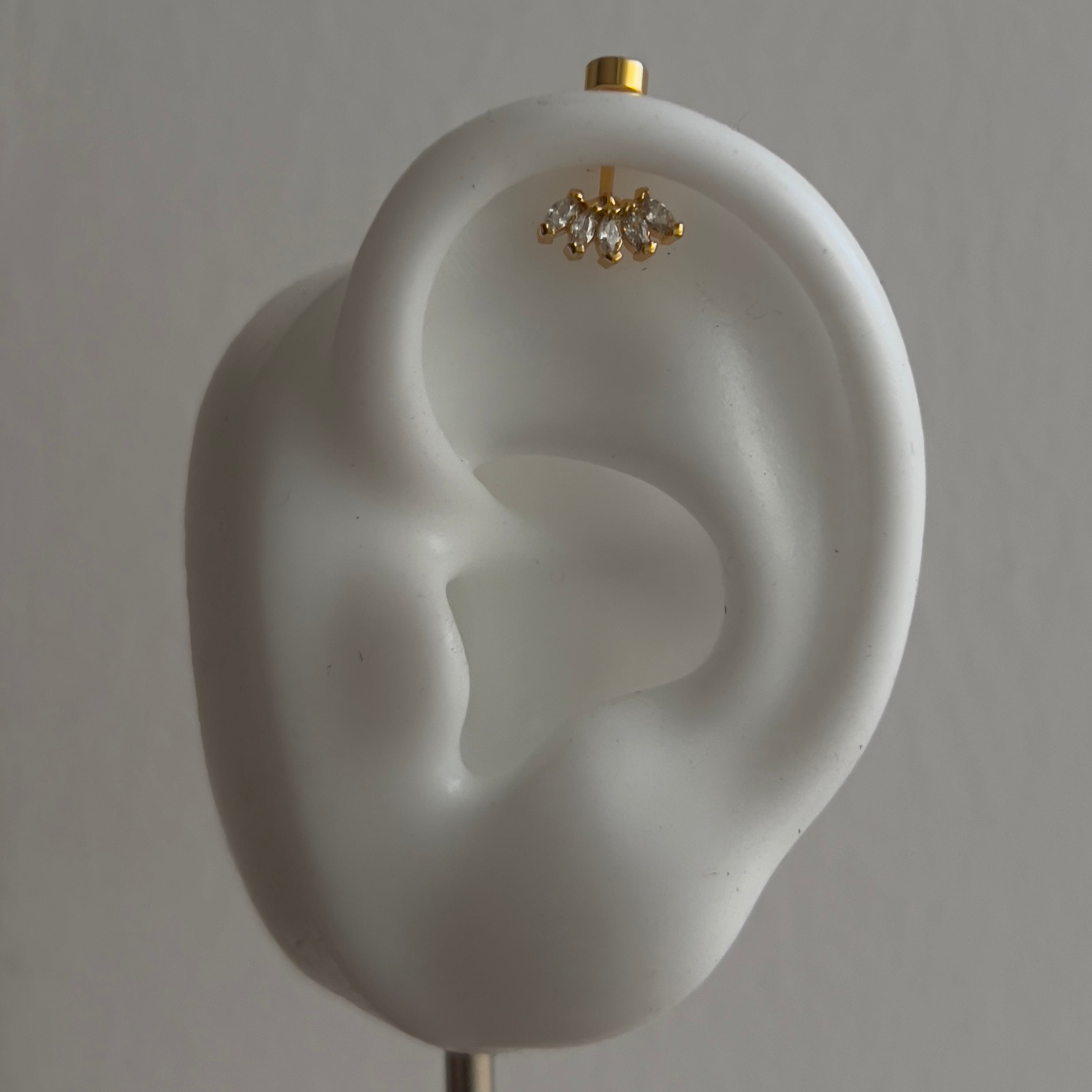 Crown Helix Stud (single)