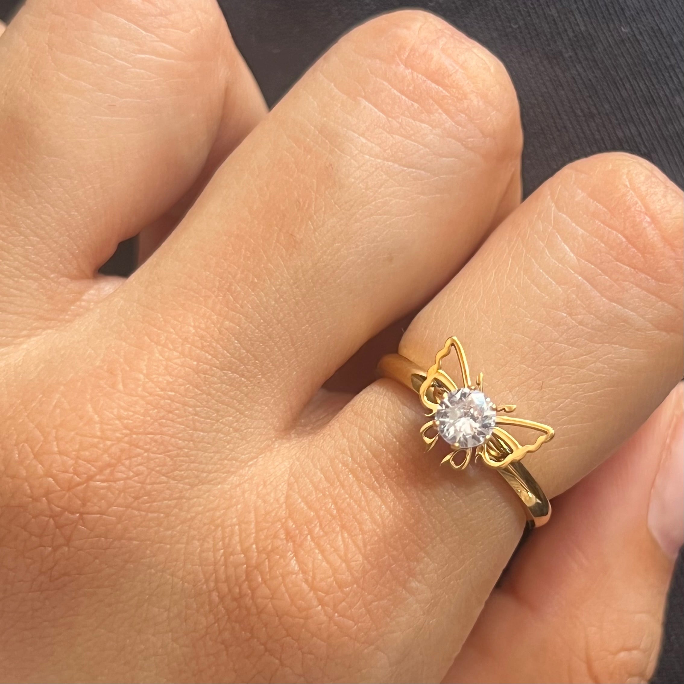 Paprica Solitaire Ring