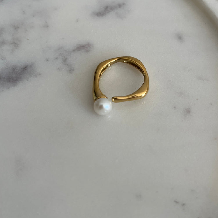 Cressida Pearl Ring