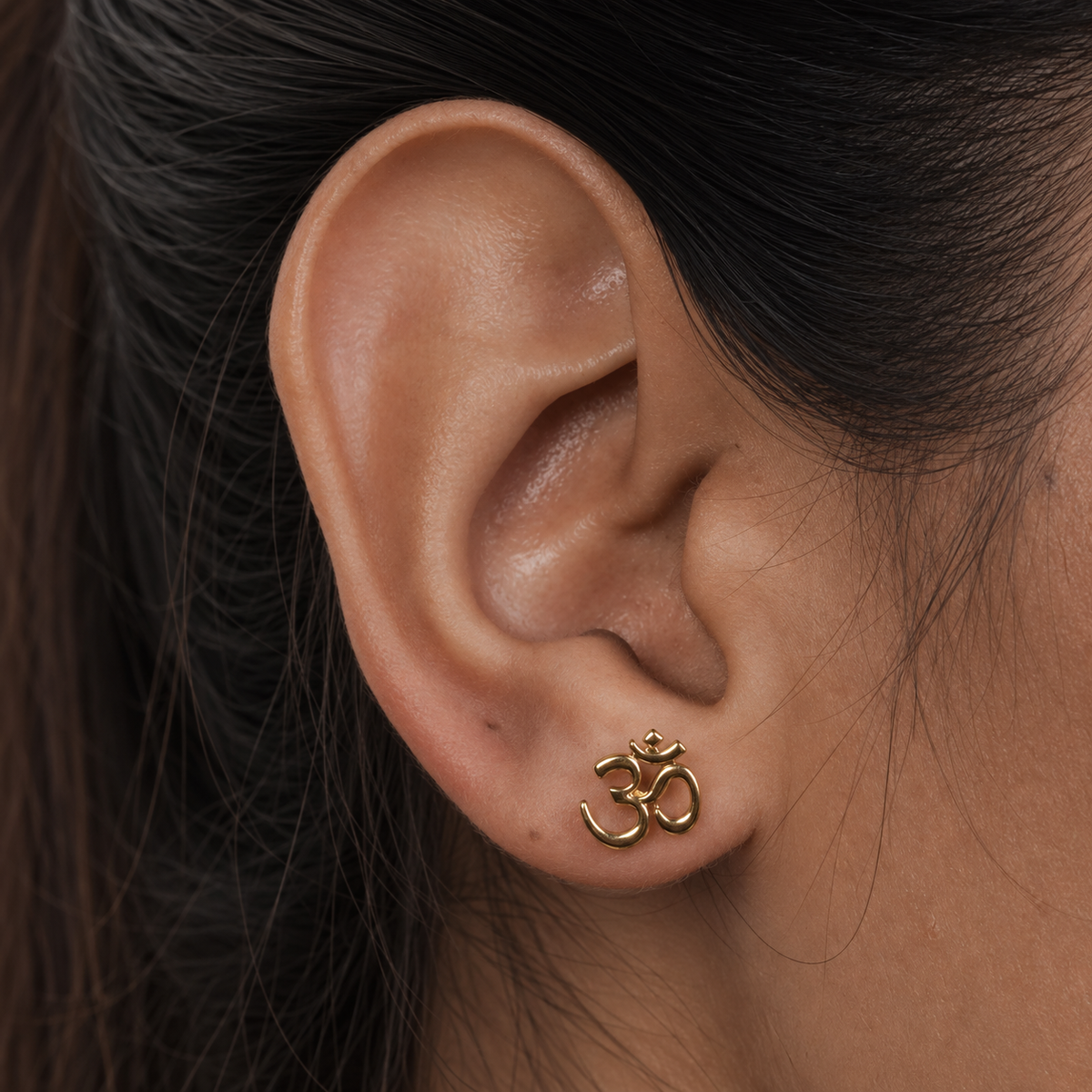 Om Ball Back Studs