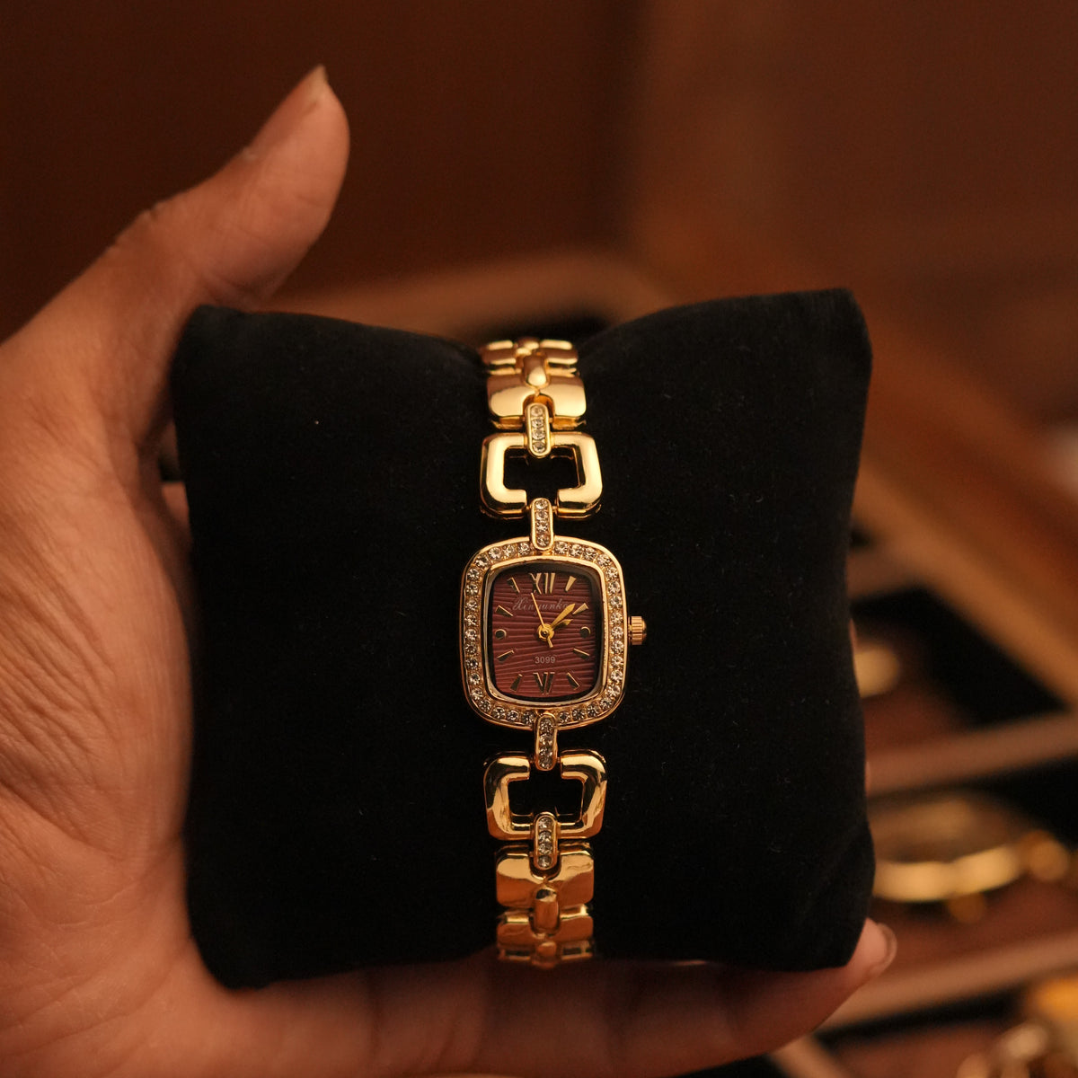 Port Luxe Vintage Watch