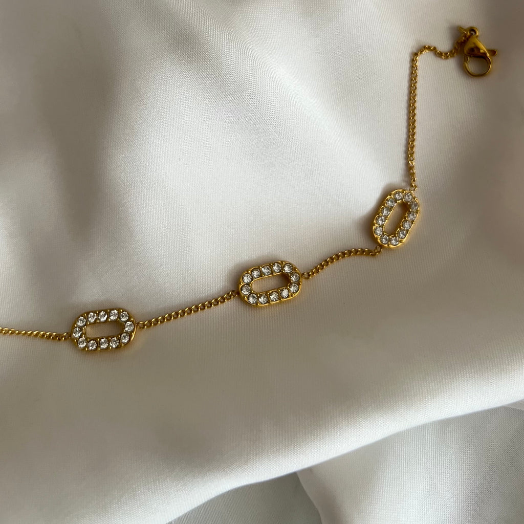 Lionel Dainty Bracelet