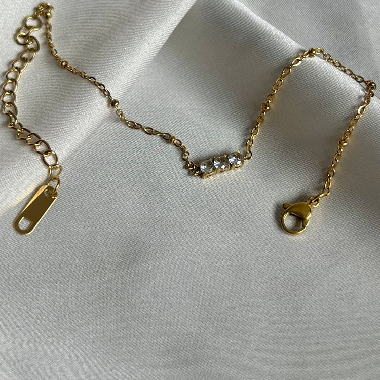 Hillary Dainty Bracelet