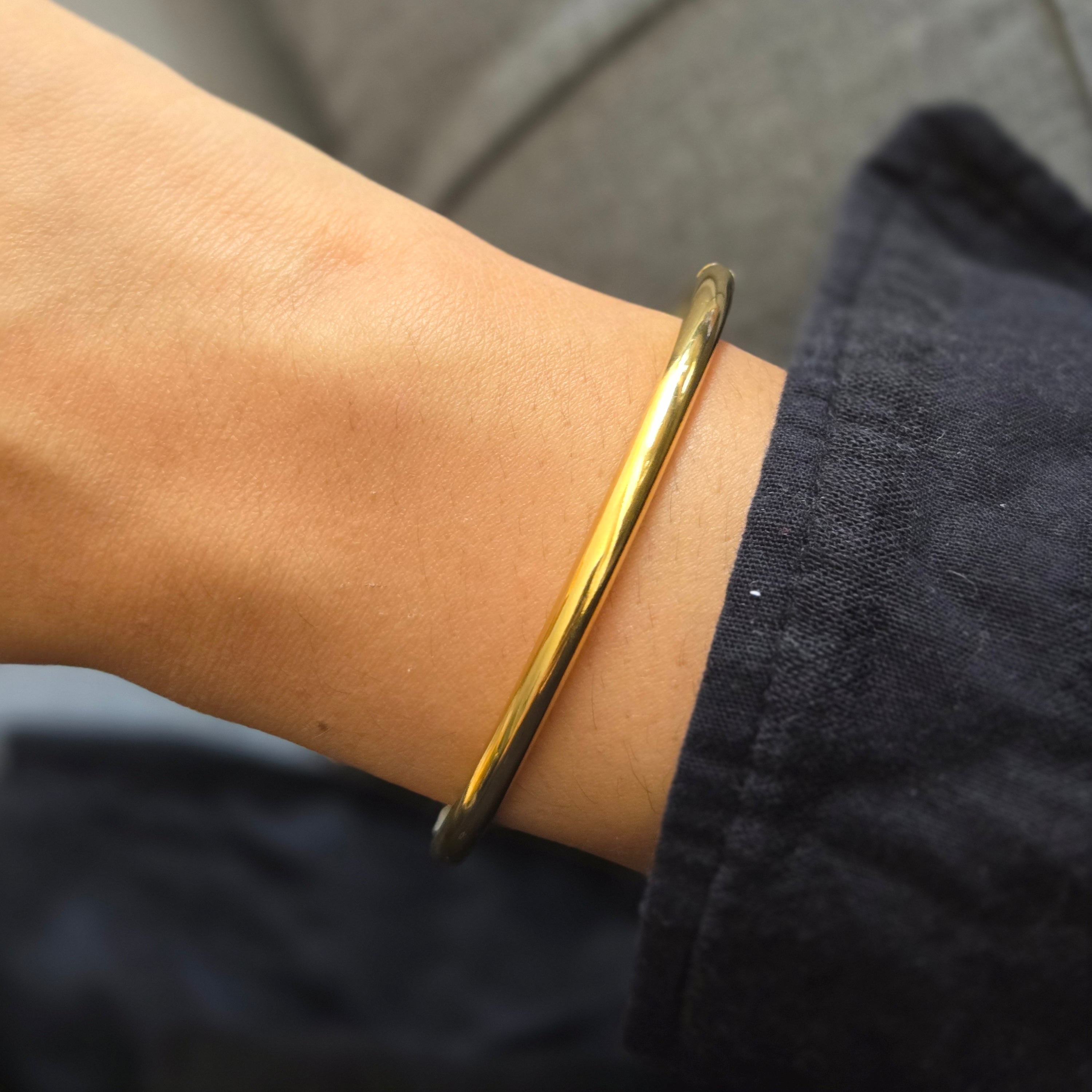 Solid Golden Bangle