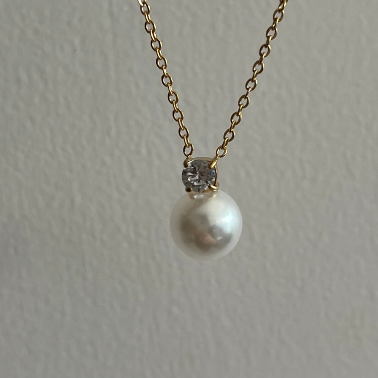 Pearl Solitaire Necklace