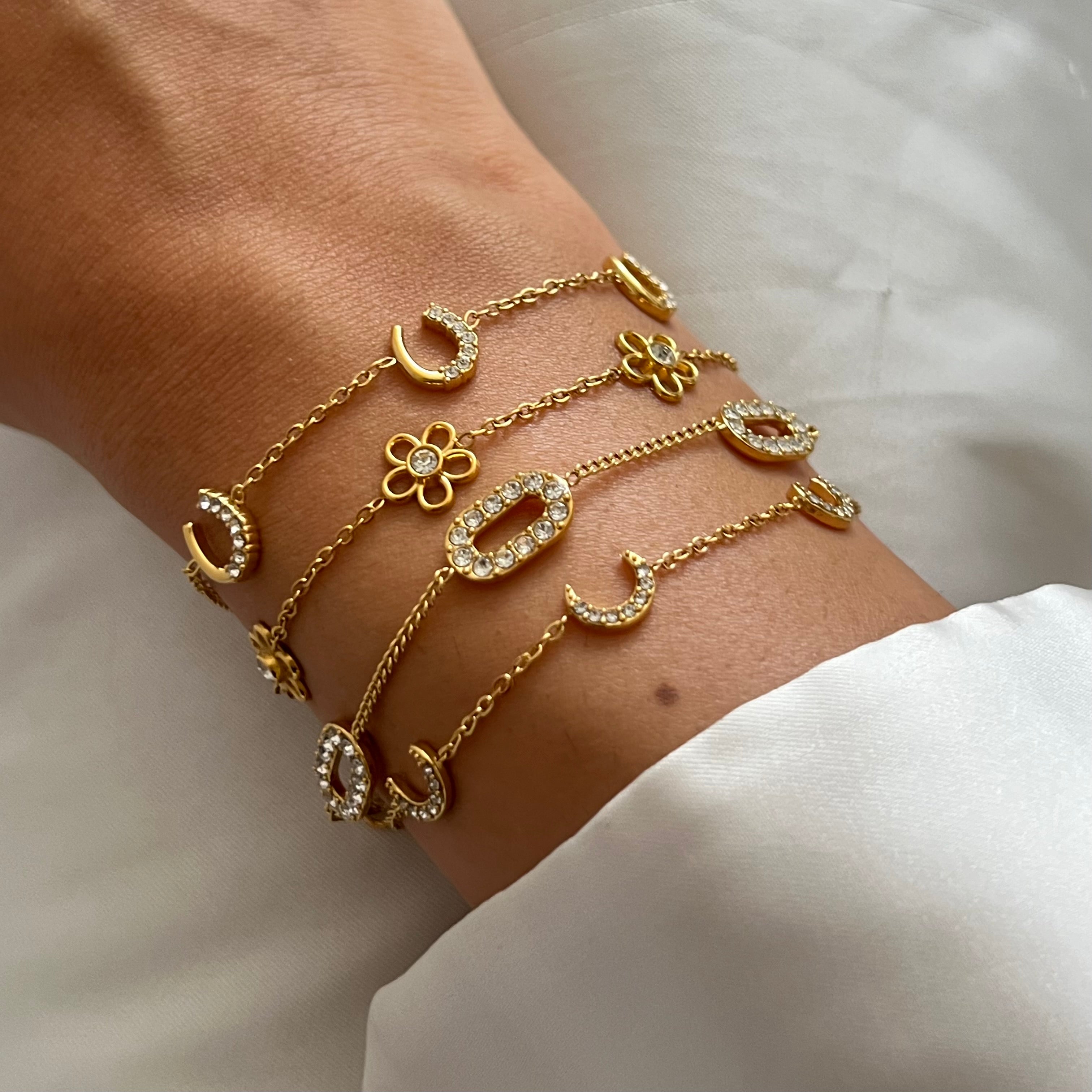 Lionel Dainty Bracelet