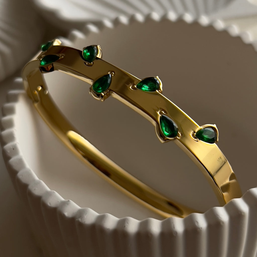 Esmeralda Luxe Band