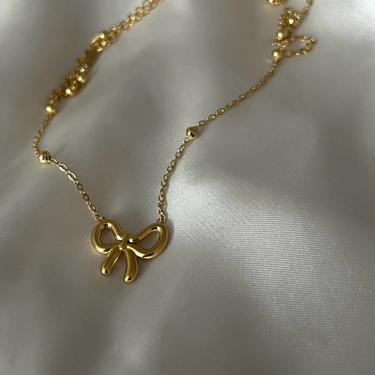 Bow Necklace