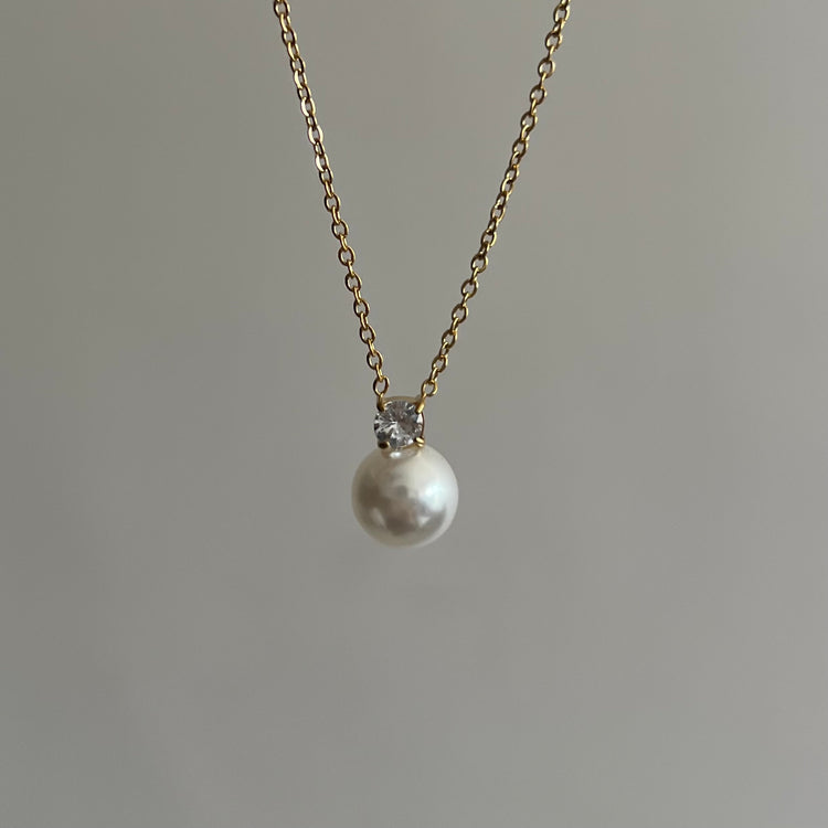 Pearl Solitaire Necklace