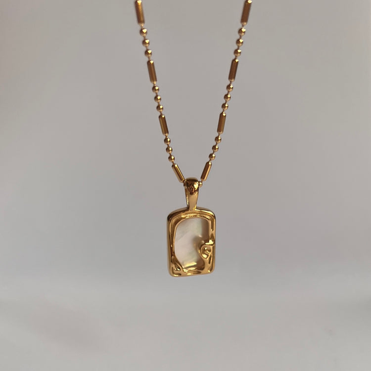 Frame Necklace