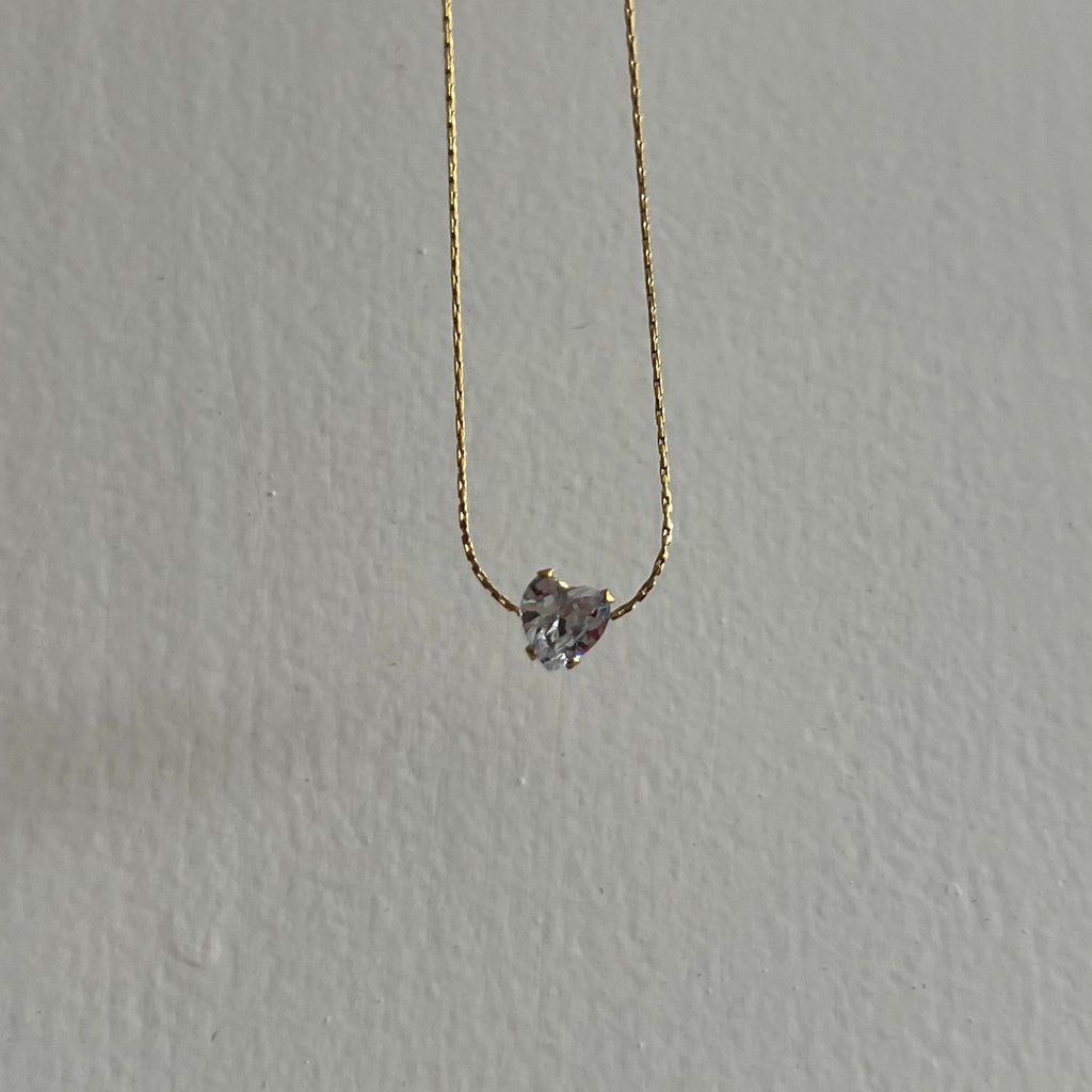 Heart-Solitaire necklace