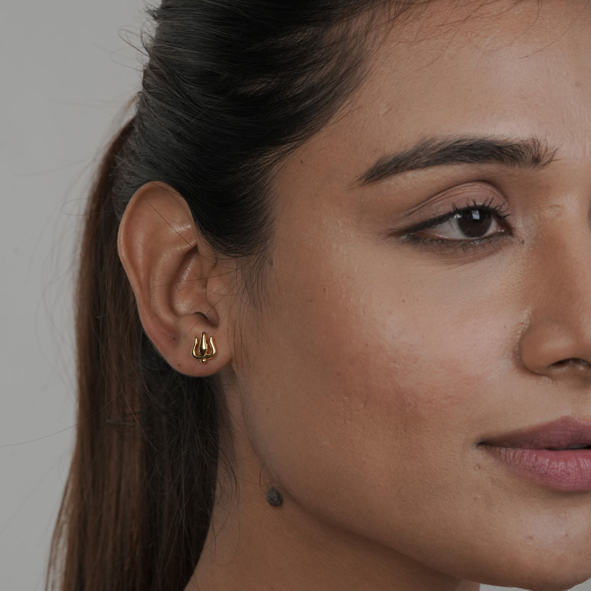 Trishul Ball Back Studs