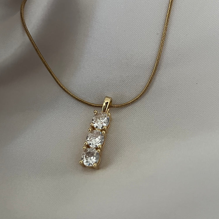 Nahia Rhinestone Necklace