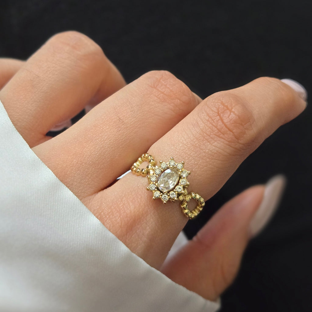 Belladonna Ring (adjustable)