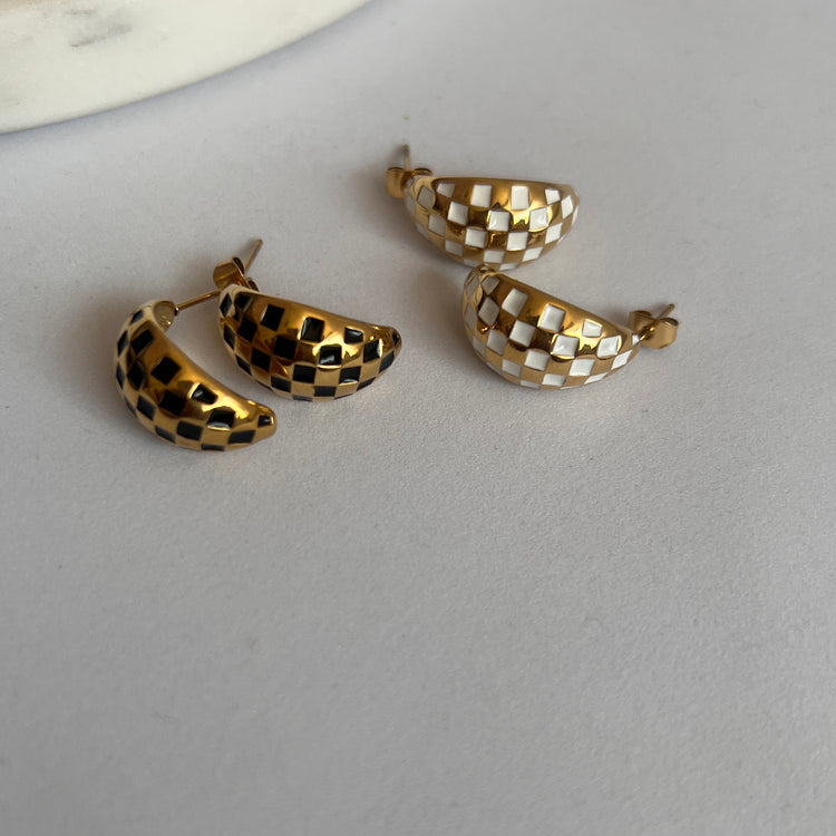 Checkered Shell Earrings