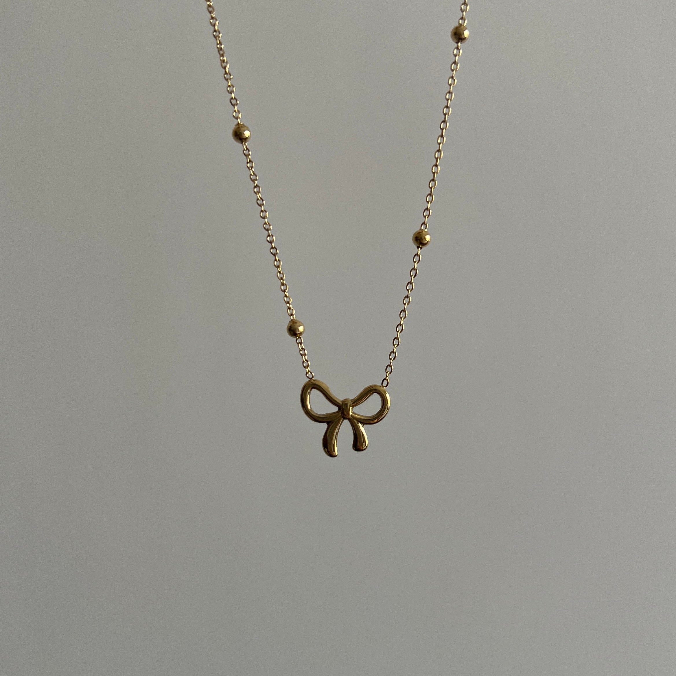 Bow Necklace