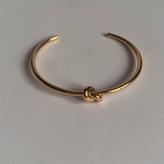 Knot Cuff