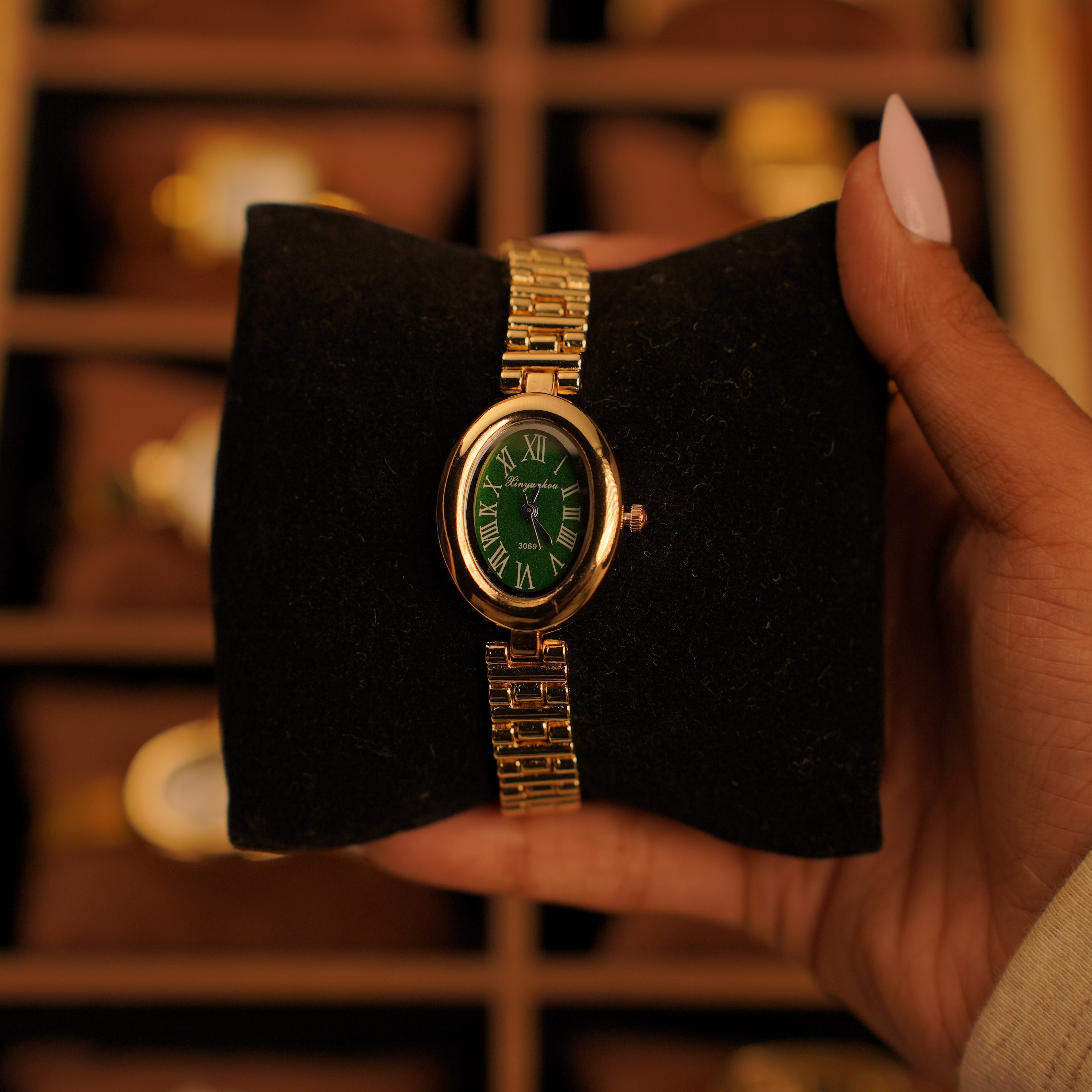 Ismerlda Vintage Watch