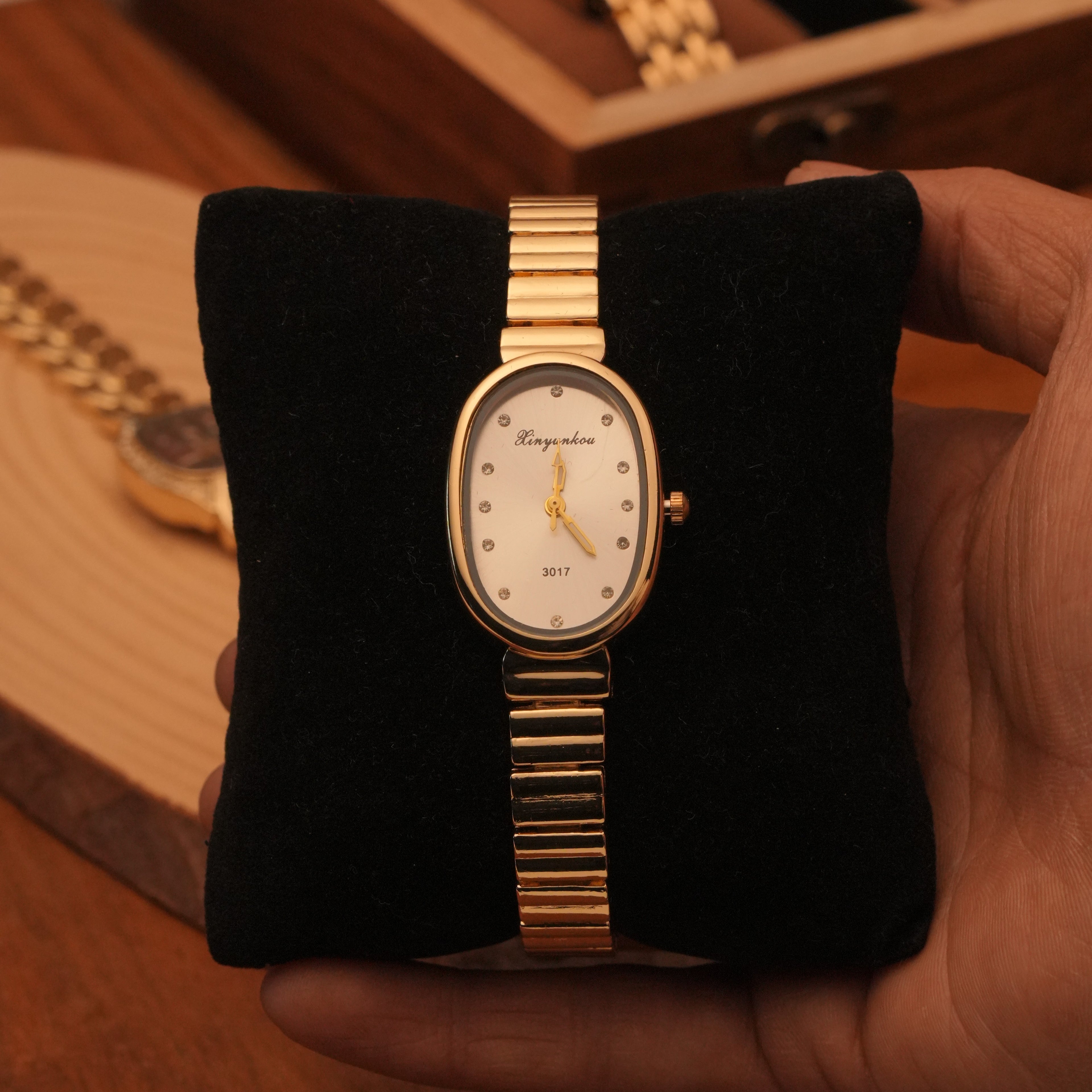 Vernon Vintage Watch