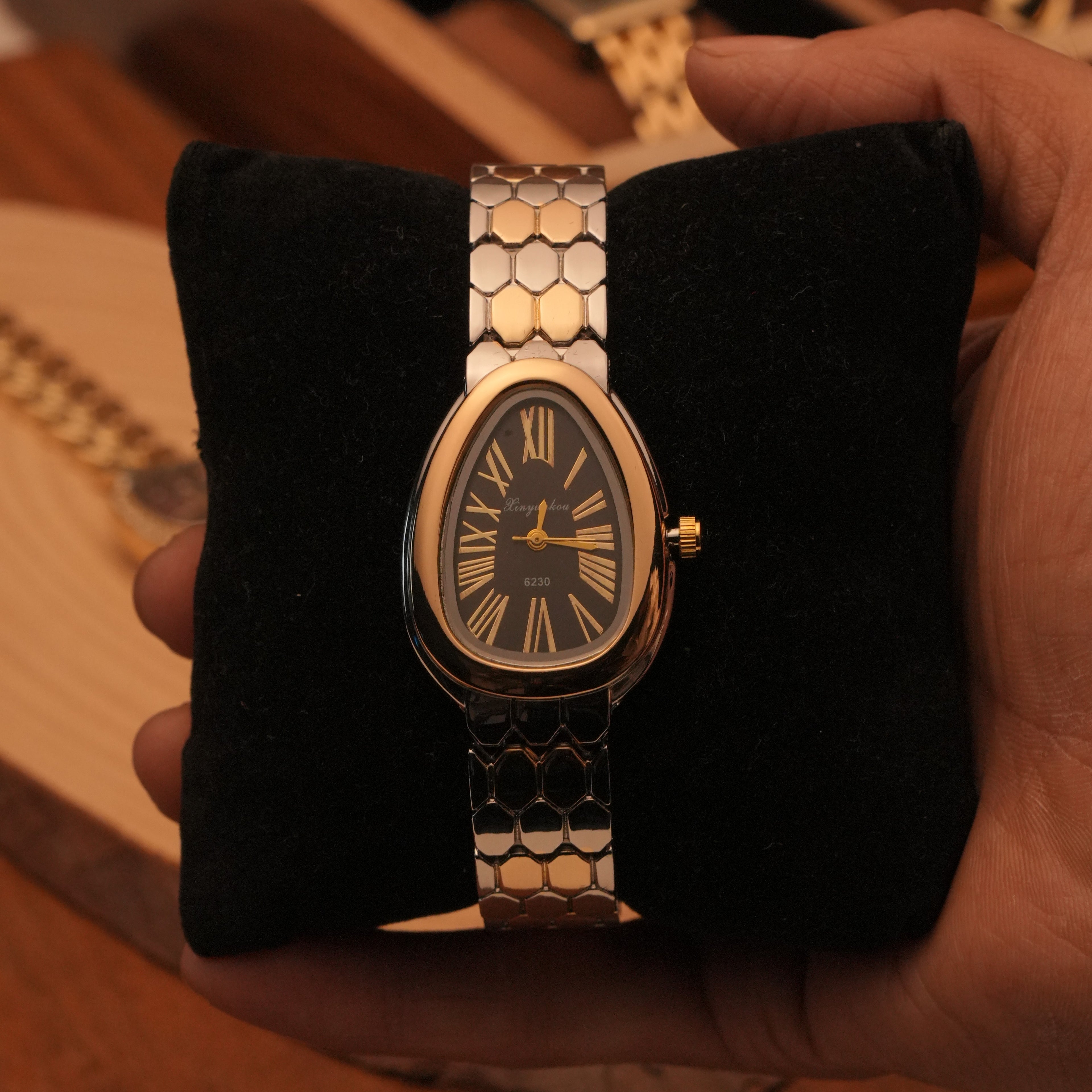 Onyx Luxe Mix-Metal Watch
