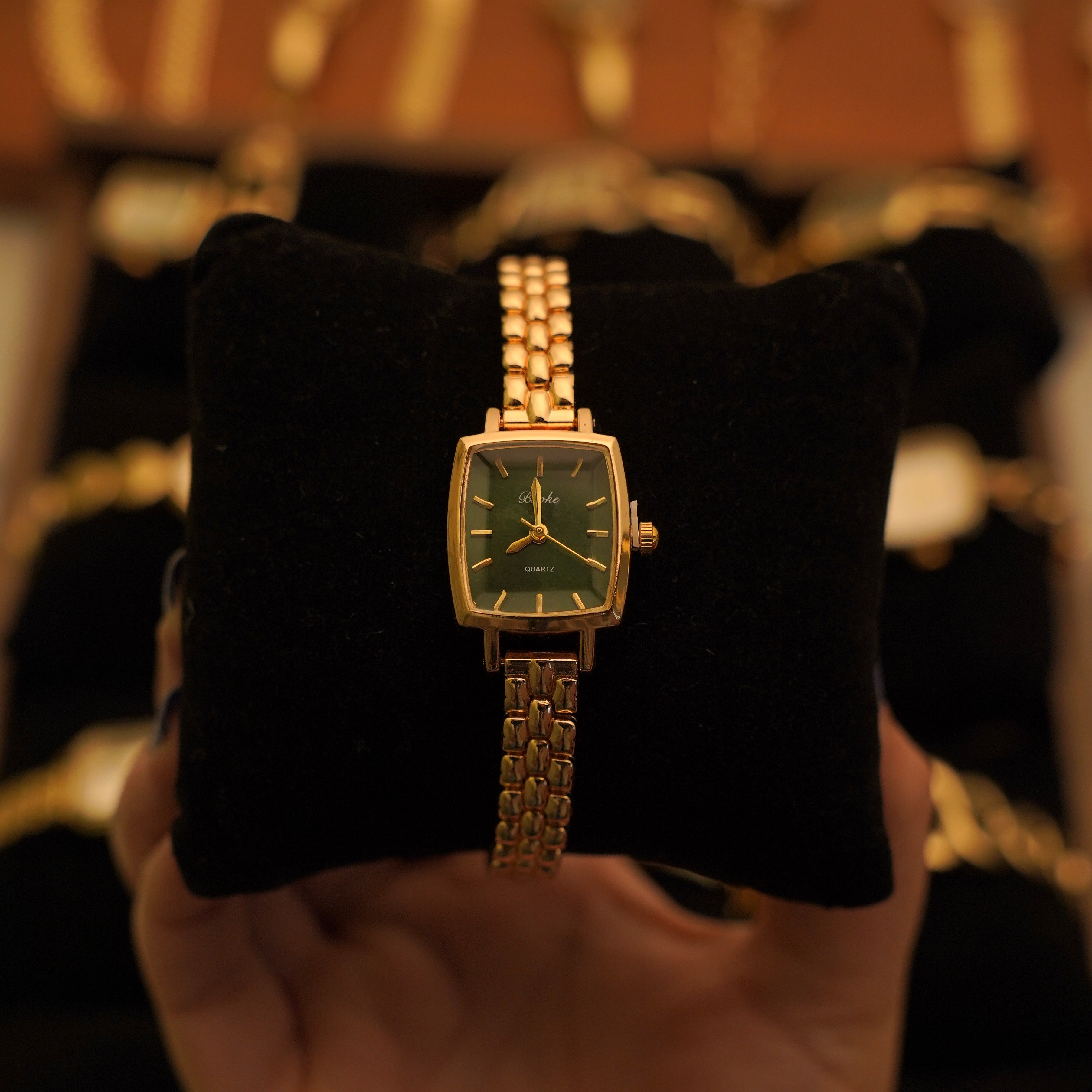 Kylian Emerald Vintage Watch