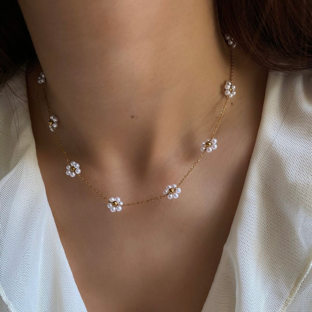 Daisy Necklace