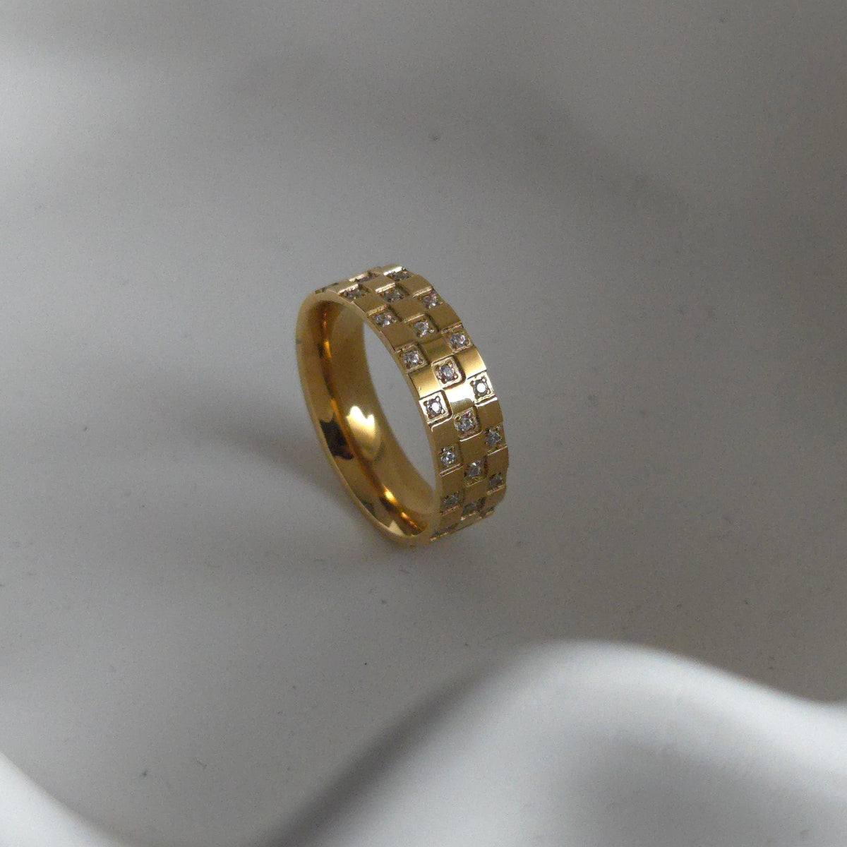 Maxine Ring