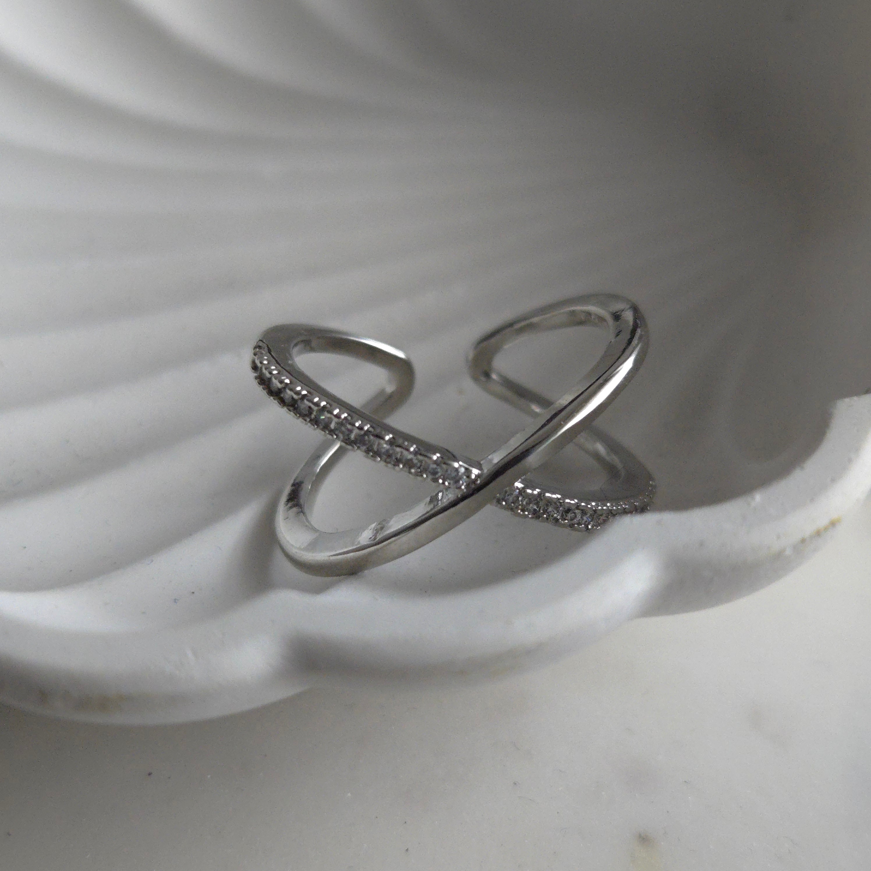 Crossover Silver Ring (Adjustable)