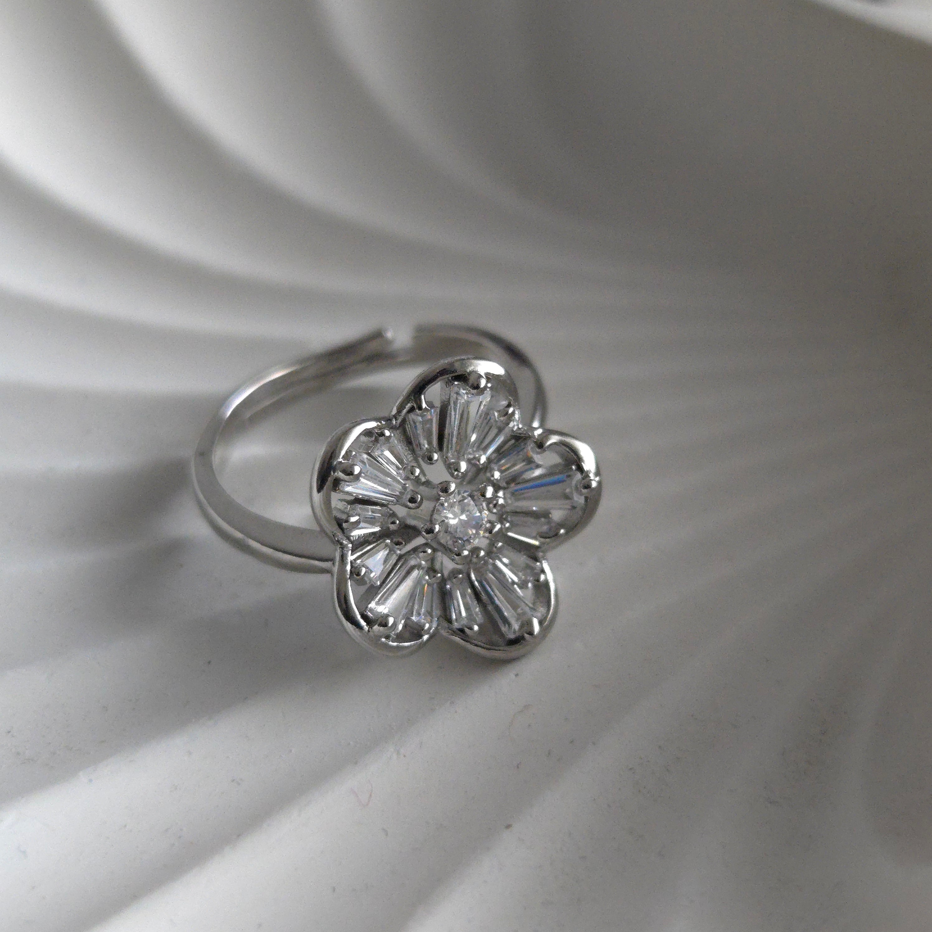 Fiona Silver Ring (adjustable)