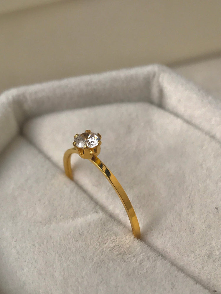 Diamanté Ring