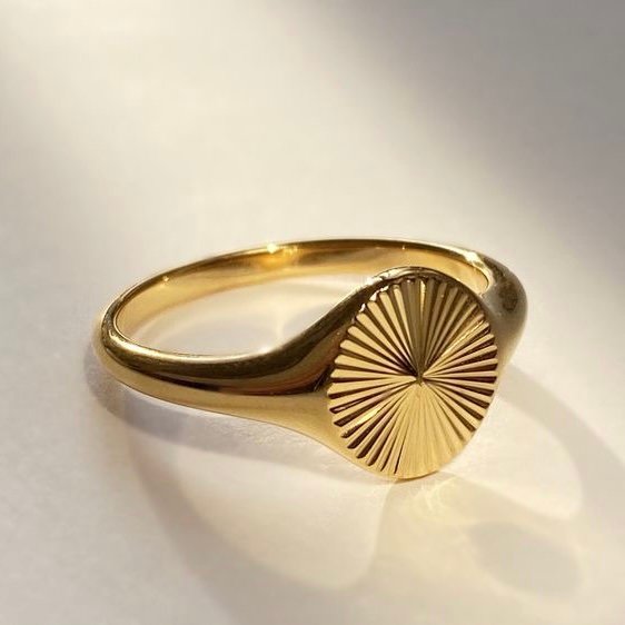 Classic Signet Ring